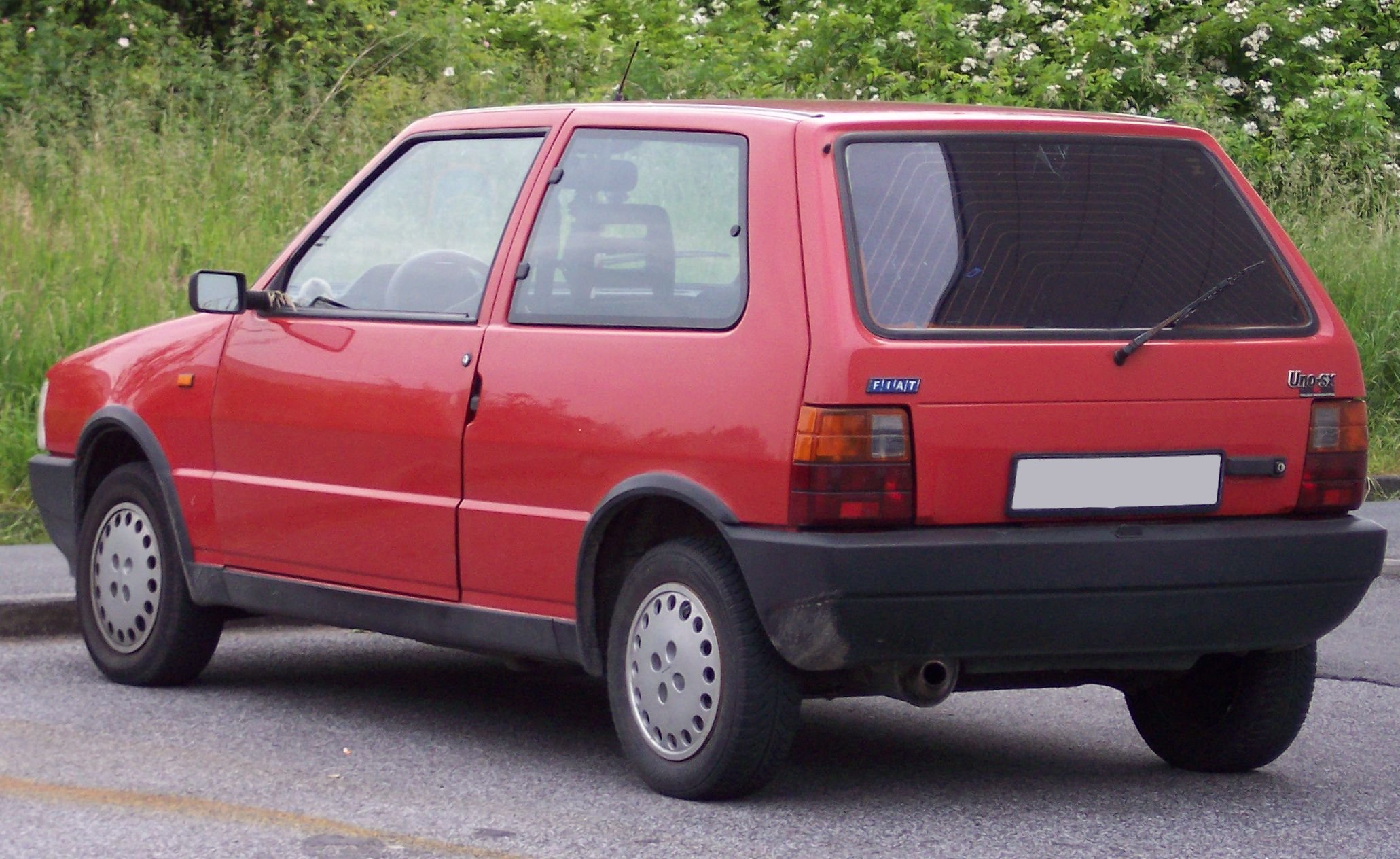Fiat UNO technical specifications and fuel economy